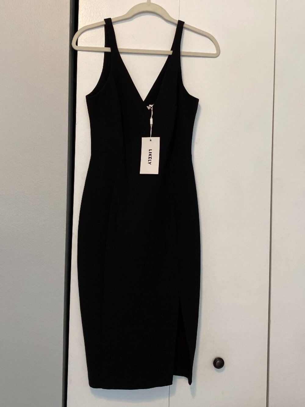 LIKELY‎ Black Dress | V-Neck | Midi | NWT | Size 4